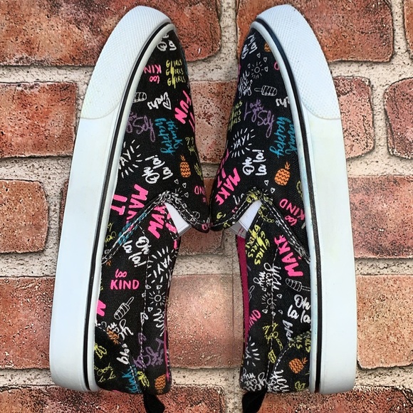 Girls slip on sneakers. Size 3 - Picture 5 of 8